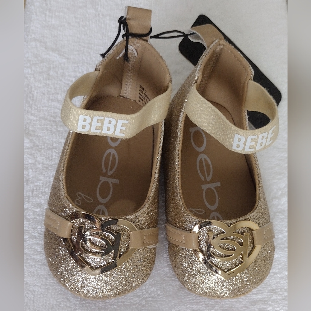 Bebe baby girl size 2 (3-6M) glitter gold shoes